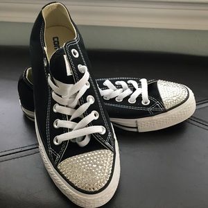 converse: unisex w/ sparkle toe.